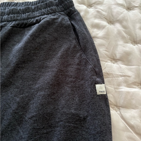 Vuori performance Dark Gray joggers L - Picture 4 of 7